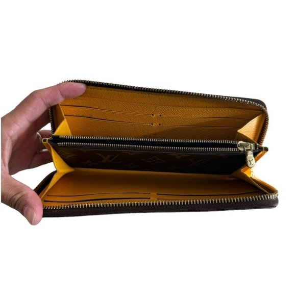 LOUIS VUITTON Monogram Clemence Wallet Acid Yellow - Picture 13 of 16